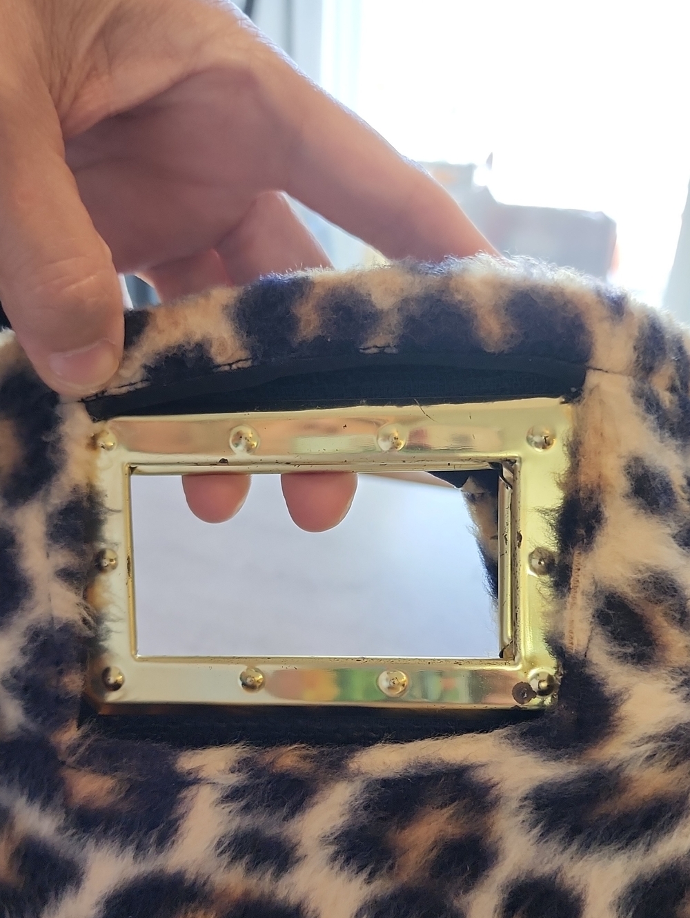 10 X 11 Faux Fur Leopard Print Clutch Bag - Black and Tan - Picture 2 of 4